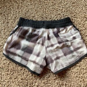 New Balance running short XS